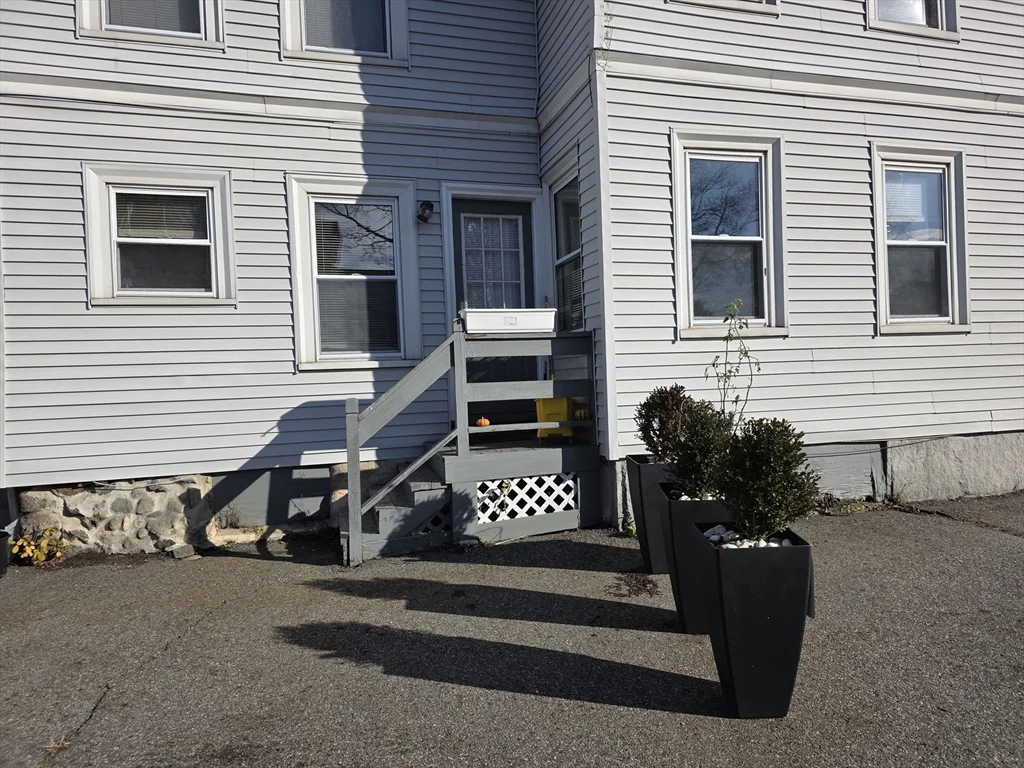 509 Main St, Waltham