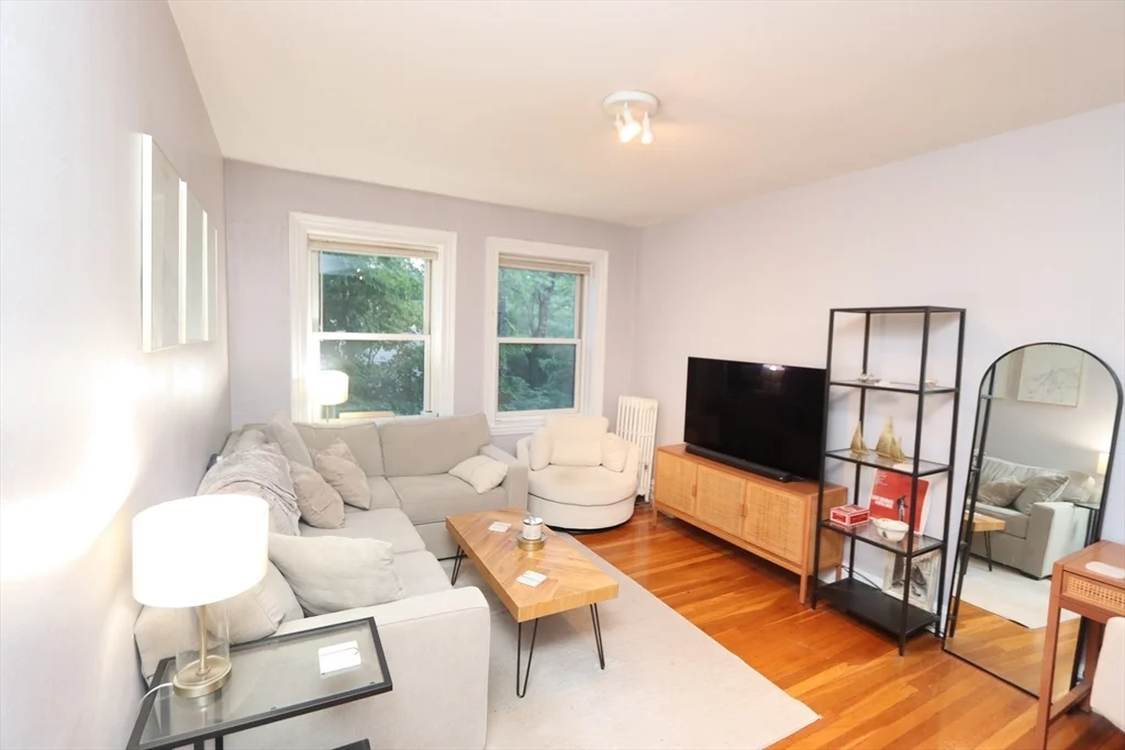 1662 Commonwealth Ave, Brighton