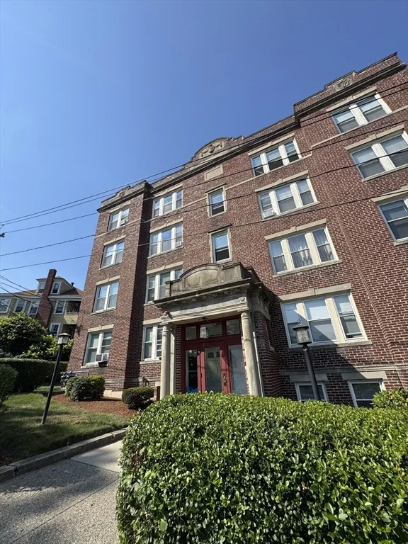 31 Dennison Ave, Framingham