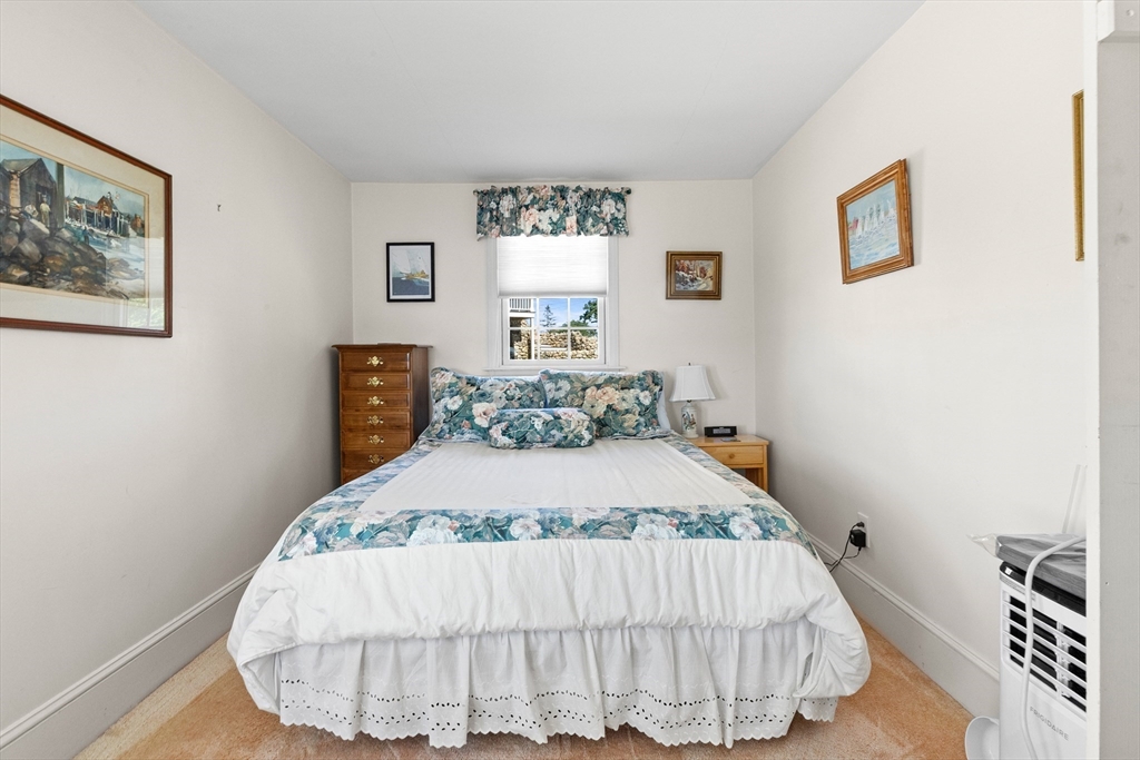 37 Marmion Way, Rockport