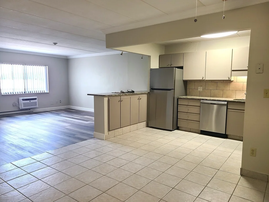 566 Washington St, Weymouth