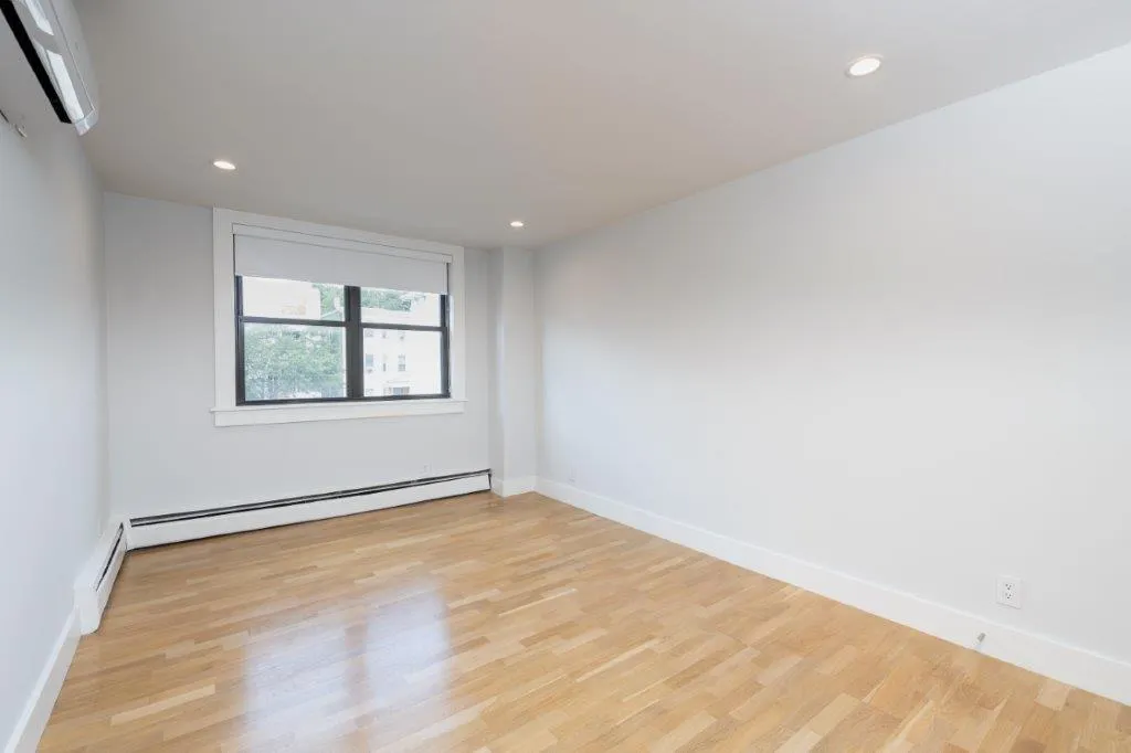 1410 Columbia Rd, South Boston