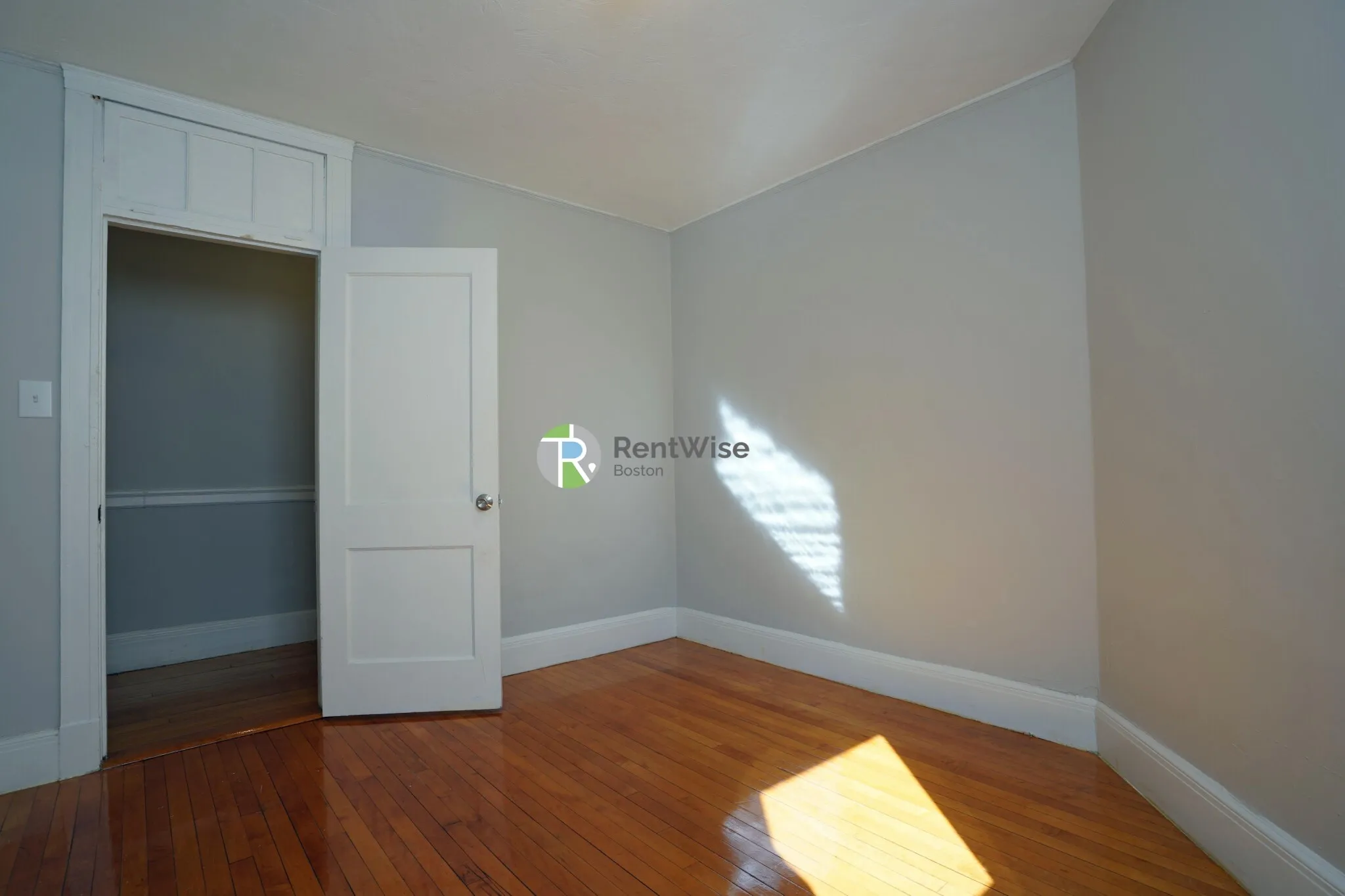 90 Cypress St, Emerson Gardens