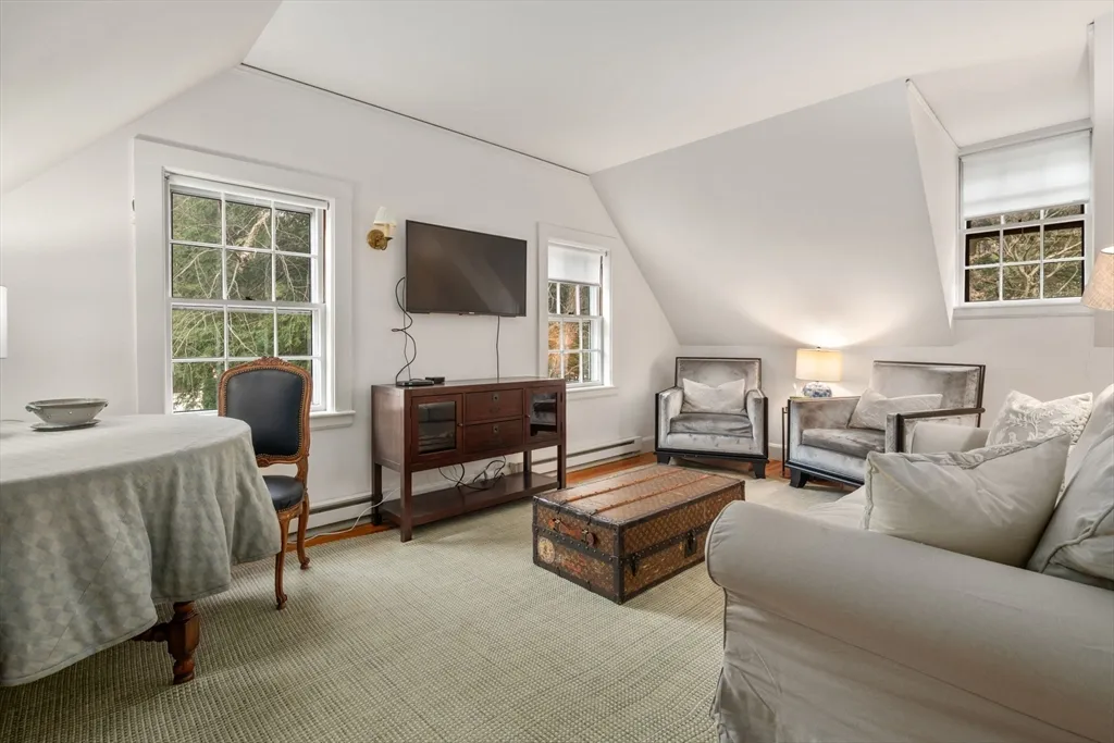 164 Forest St, Sherborn