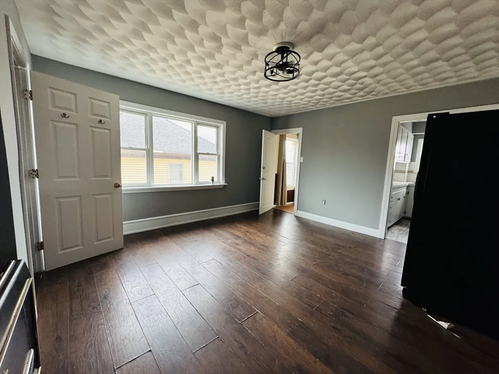 166 Bradford Ave, Fall River