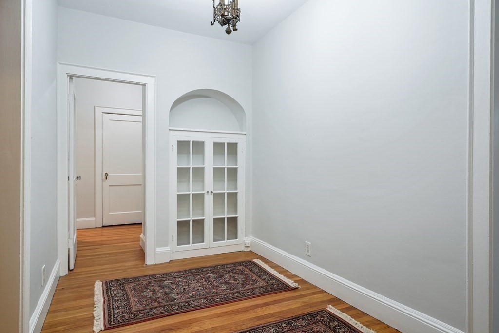 53 Maple Ave, Mid Cambridge