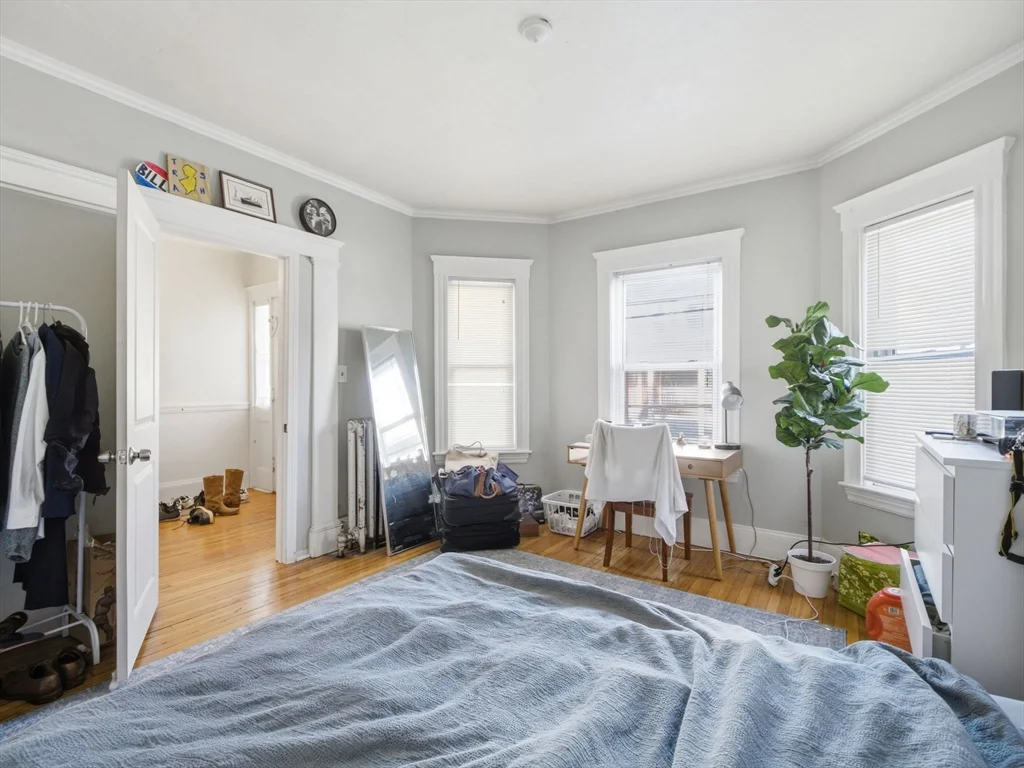 28 Sunset Rd, West Somerville