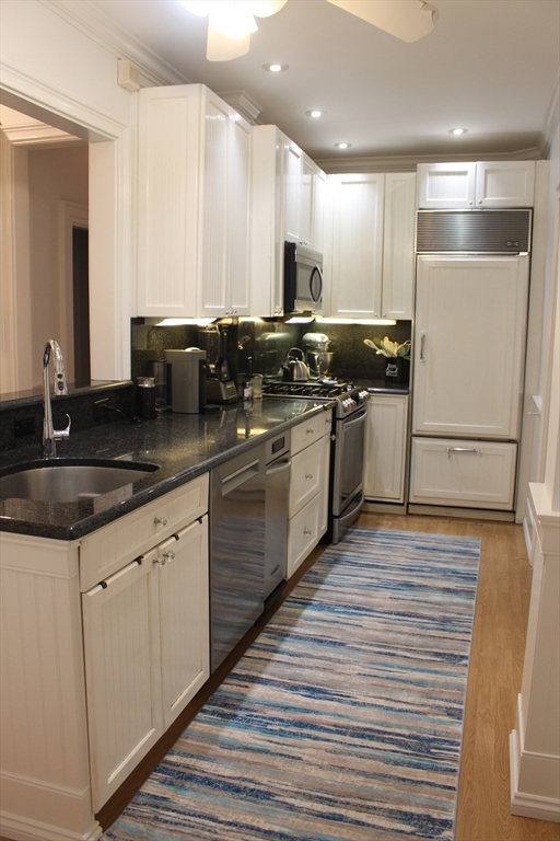 15 Pinckney St, Beacon Hill