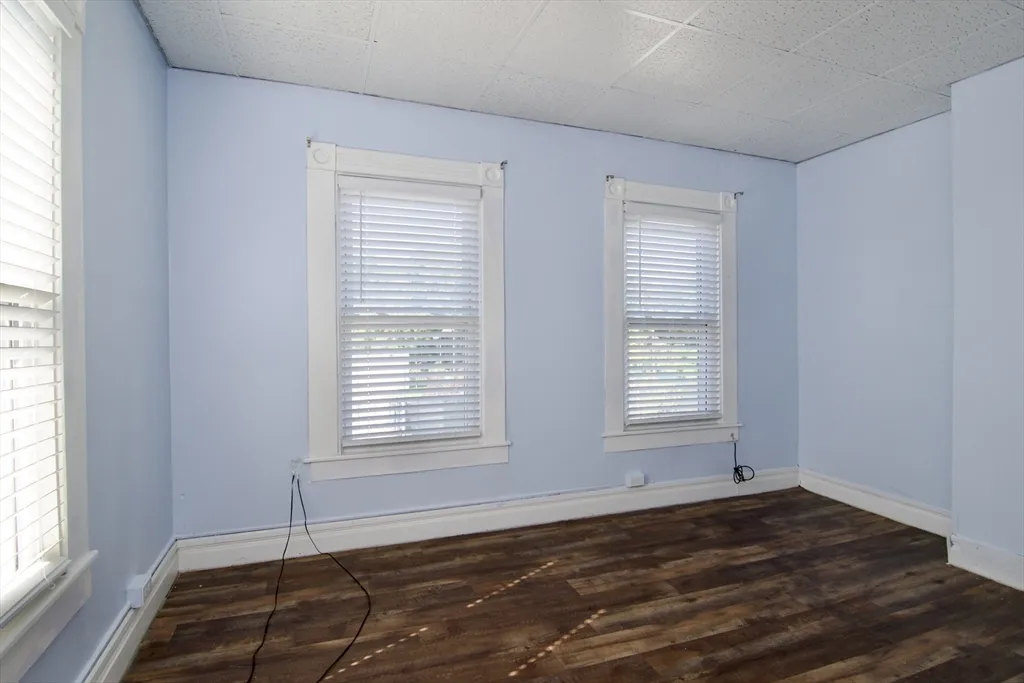 425 Taylor St, Springfield