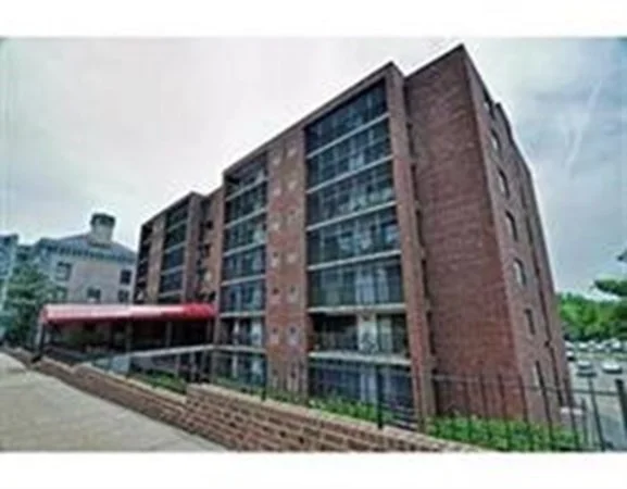 100 High St, Medford