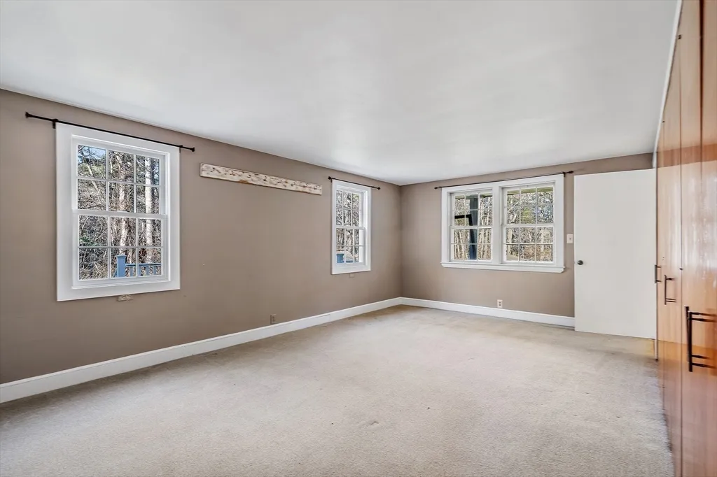 379 Concord Rd, Sudbury