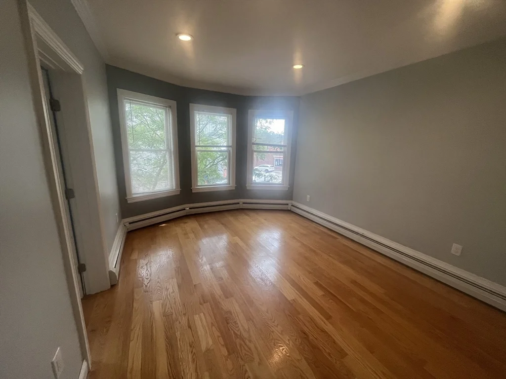 841 Dorchester Ave, Dorchester