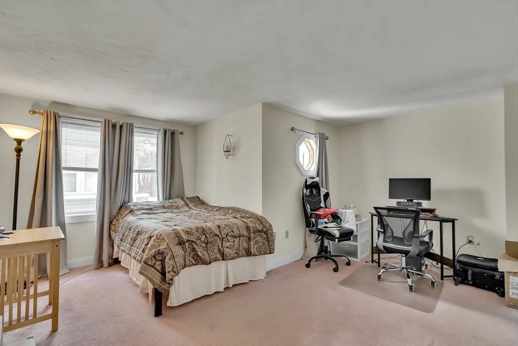 125 Tudor St, South Boston