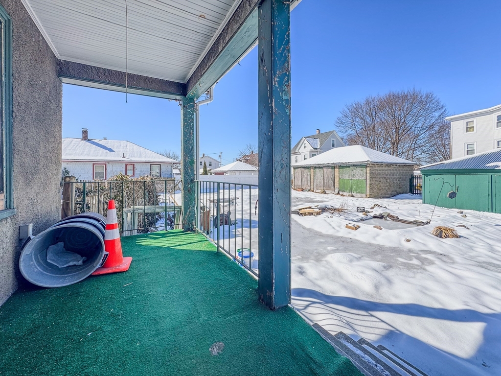 18 Albion Rd, Quincy