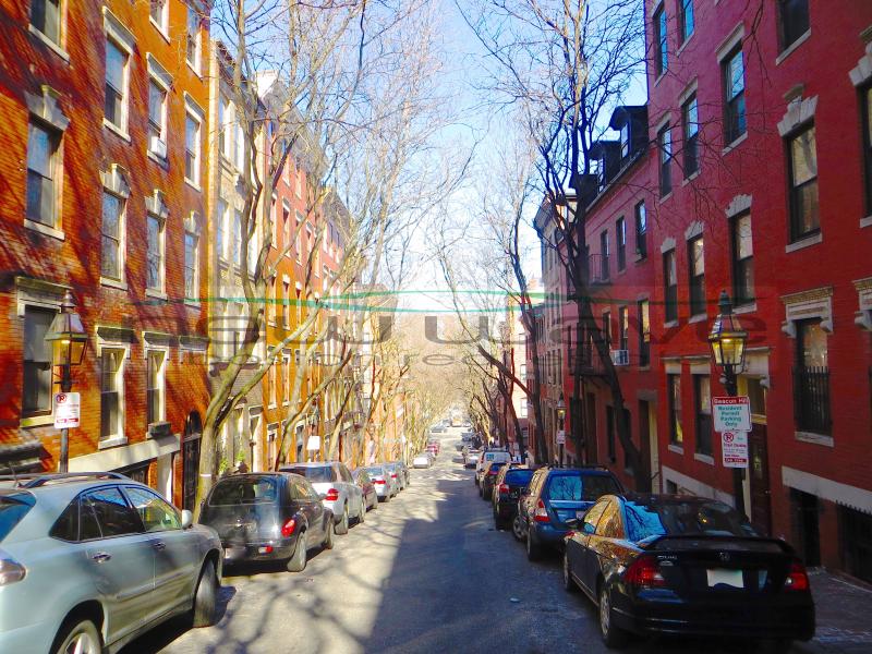 48 Garden St, Beacon Hill