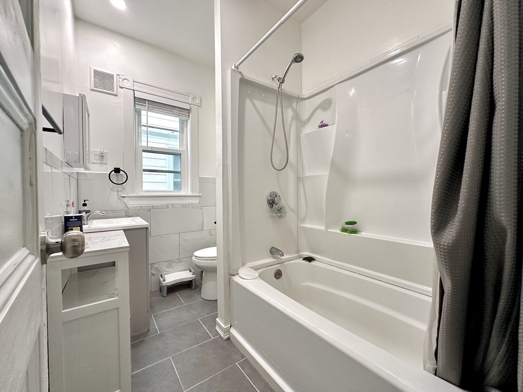 84 Lonsdale St, Dorchester