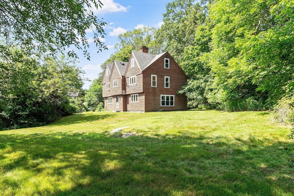 4 Lowest Ln, Rockport