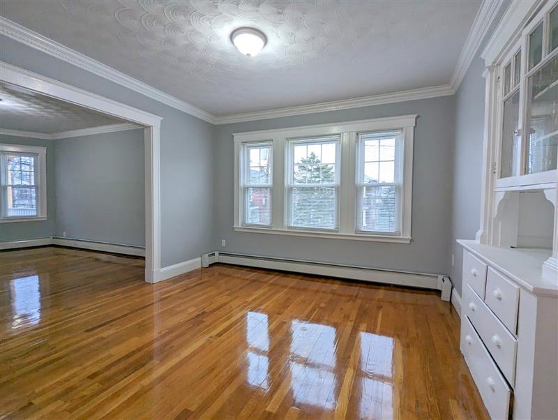 4 Edgar Ct, Winter Hill