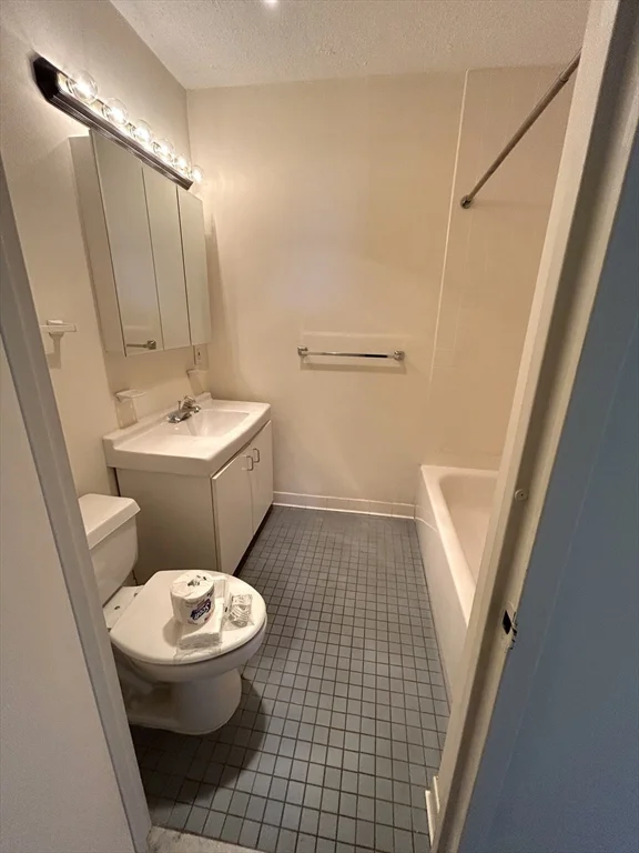 33 Pond Ave, Brookline Village