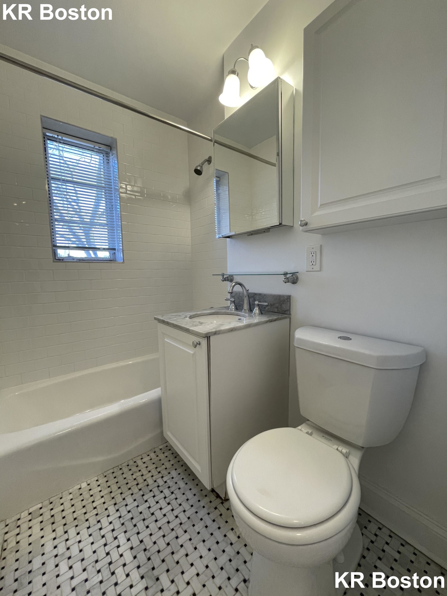 2 bed, 1 bath apartment for rent at 76 Saint Paul Unit 1, Brookline Village — photo 3 of 7