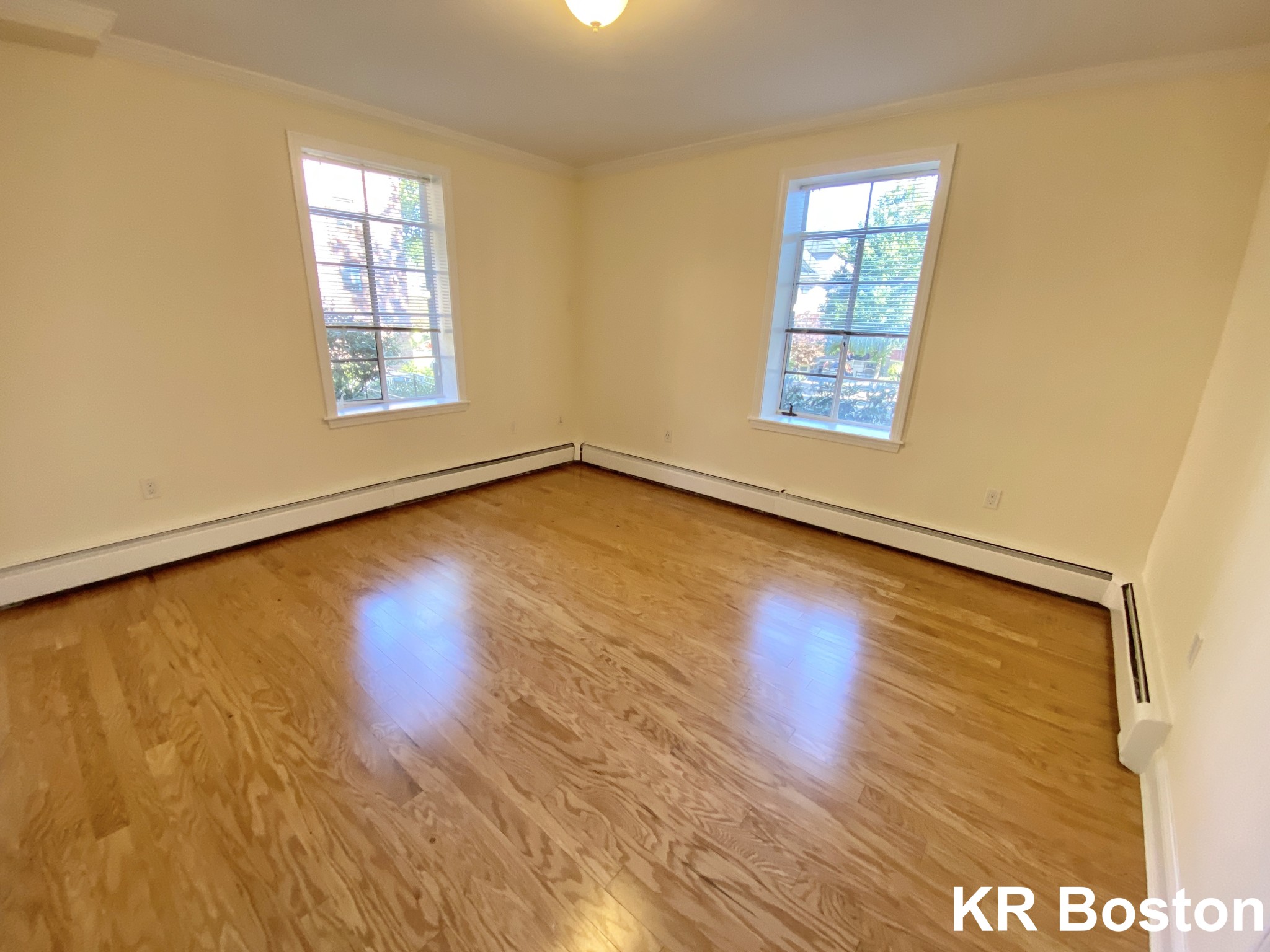 2 bed, 1 bath apartment for rent at 76 Saint Paul Unit T1, Brookline Village — photo 2 of 7