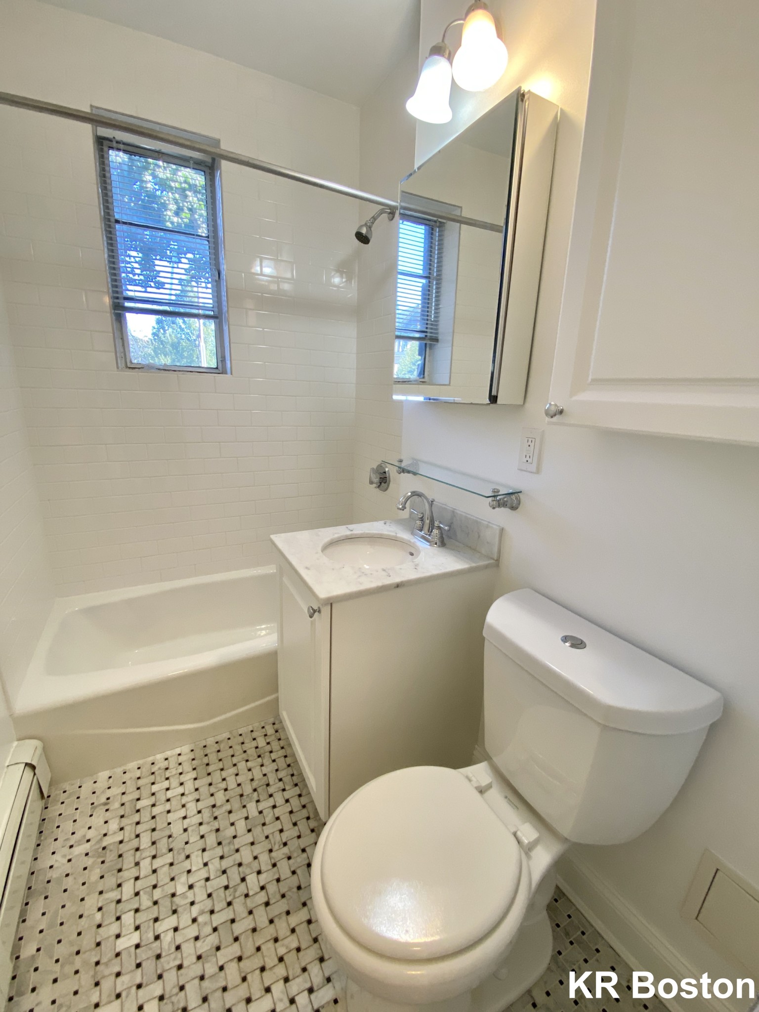 2 bed, 1 bath apartment for rent at 76 Saint Paul Unit T1, Brookline Village — photo 4 of 7