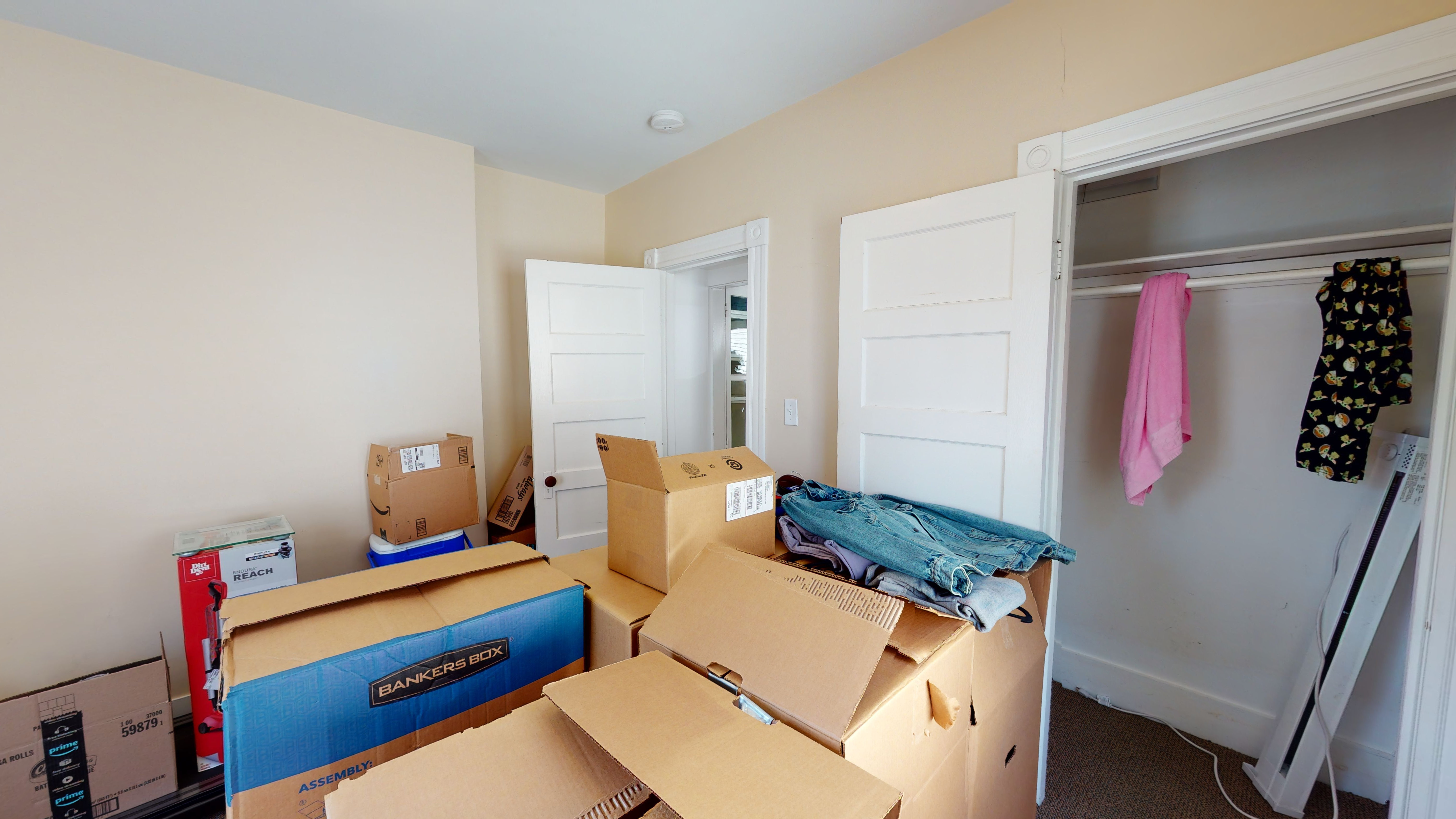 4 bed, 2 bath apartment for rent at 76 Yorktown St Unit 76, Davis Square — photo 13 of 23