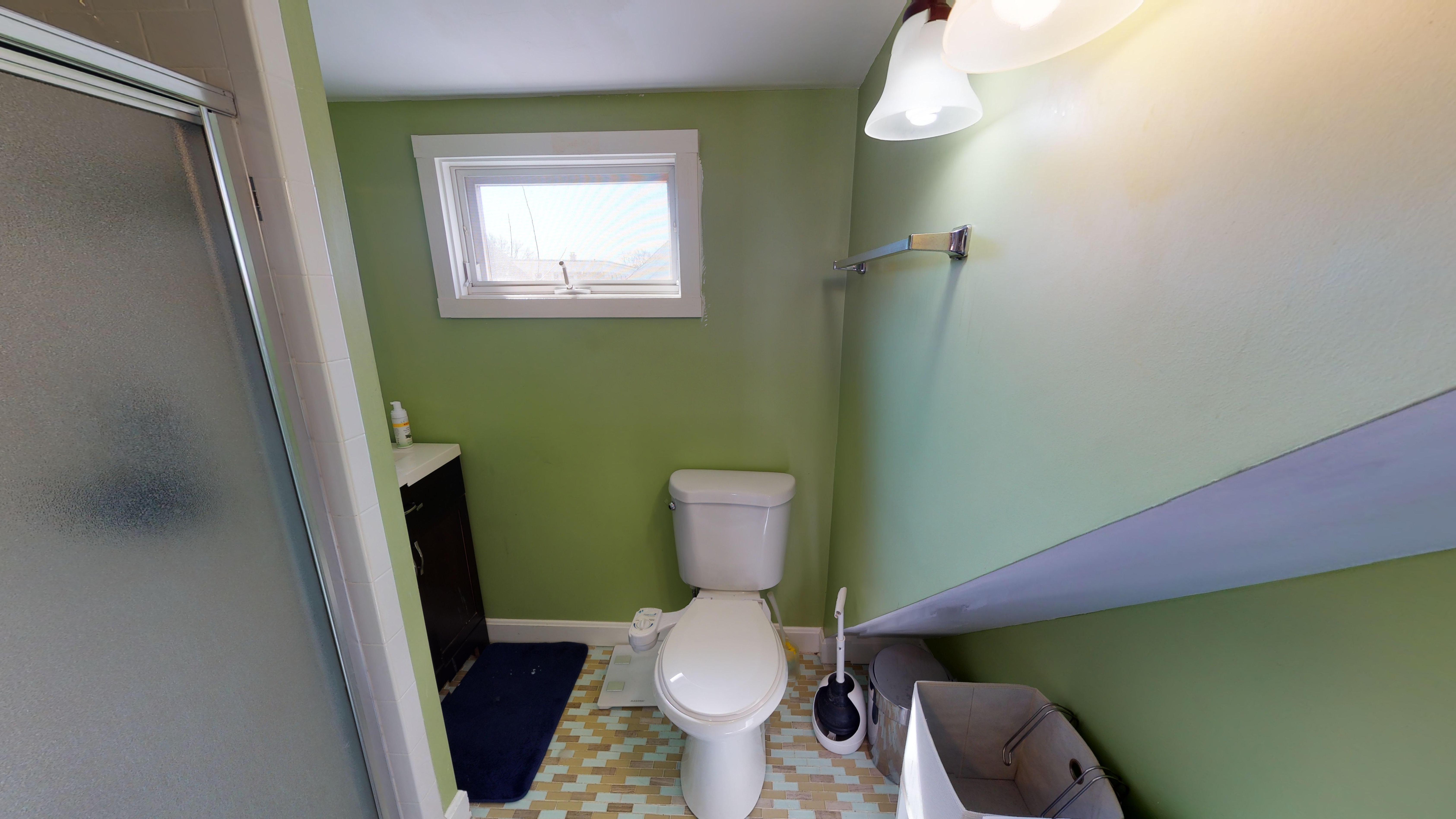4 bed, 2 bath apartment for rent at 76 Yorktown St Unit 76, Davis Square — photo 20 of 23