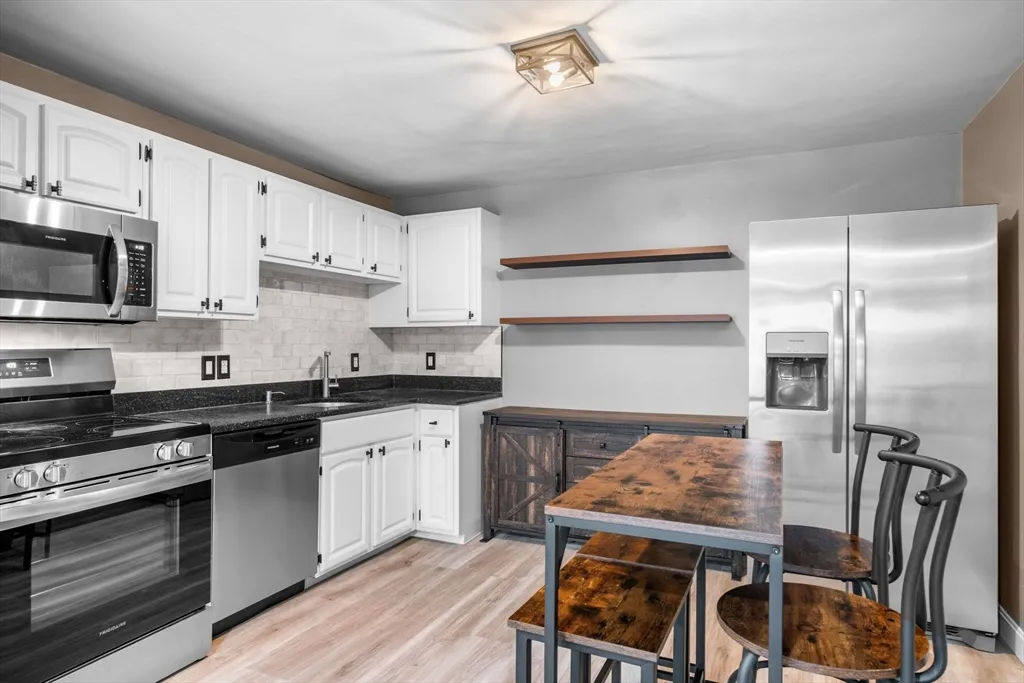 145 Essex Ave, Gloucester