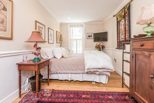 258 Marlborough, Back Bay