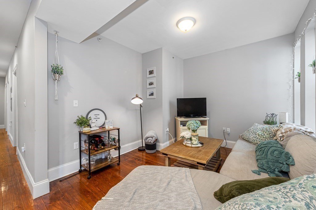 16 Sewall St, Mission Hill