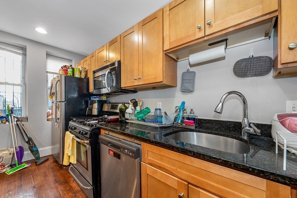 16 Sewall St, Mission Hill