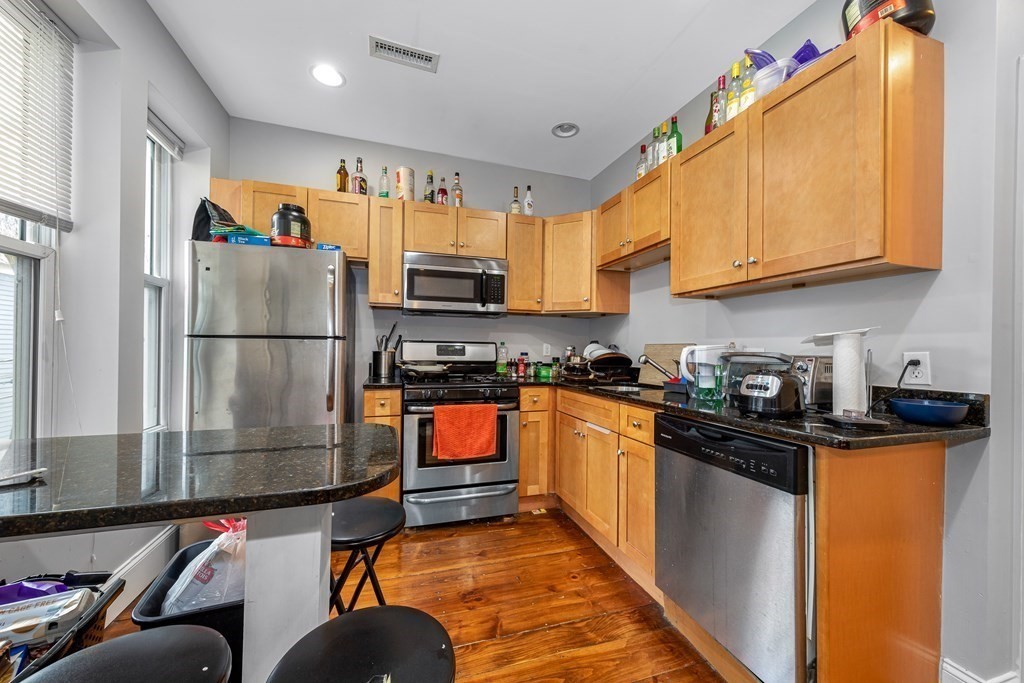 16 Sewall St, Mission Hill