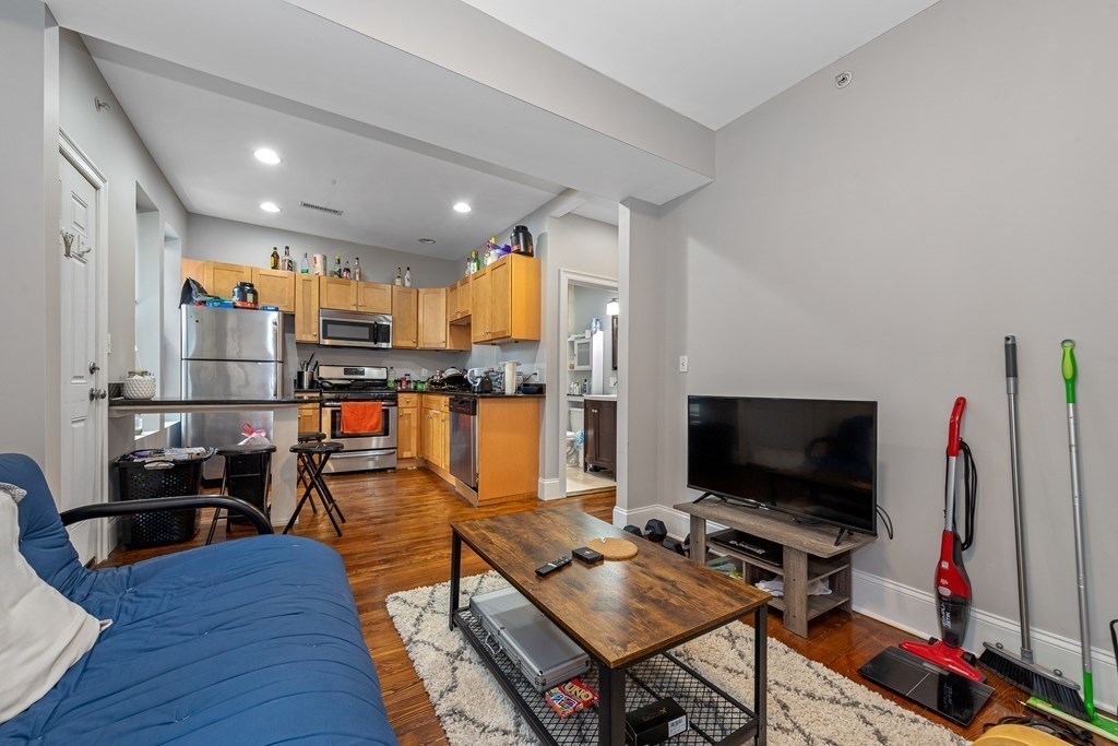 16 Sewall St, Mission Hill