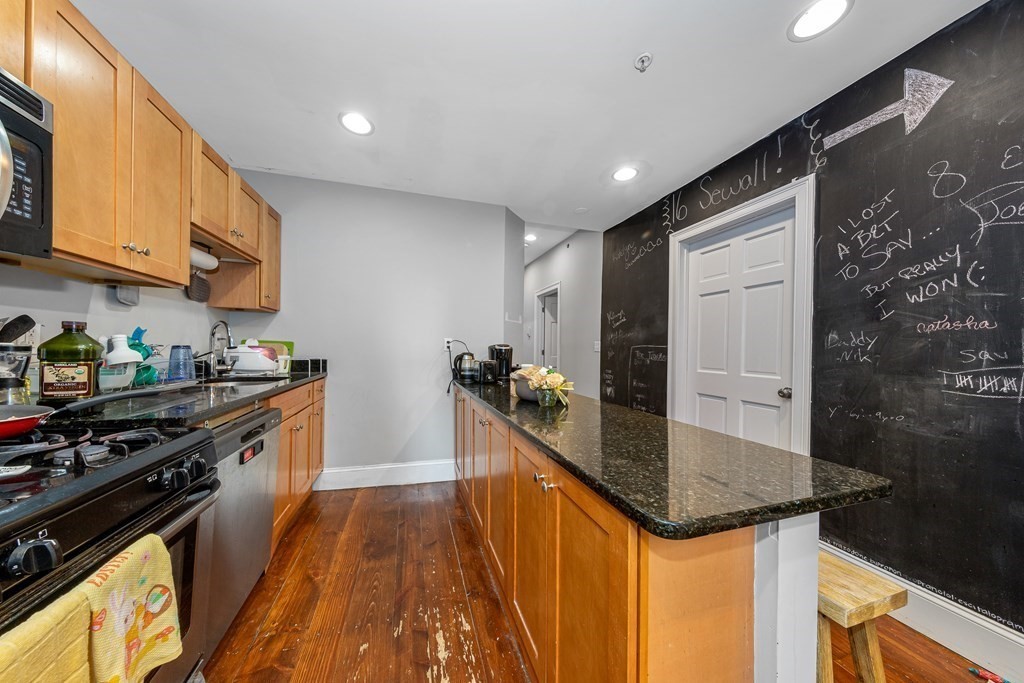 16 Sewall St, Mission Hill