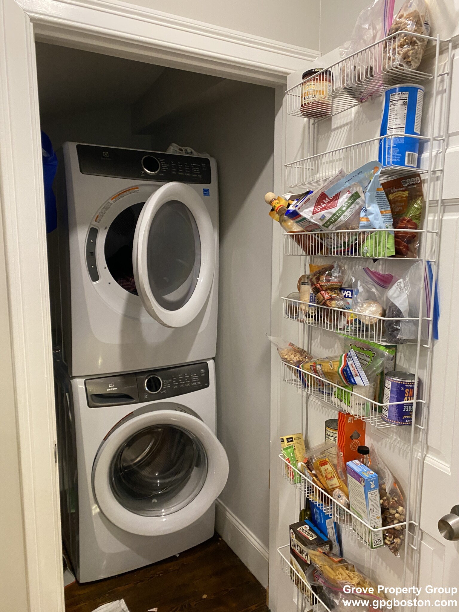 71 Hillside St, Mission Hill