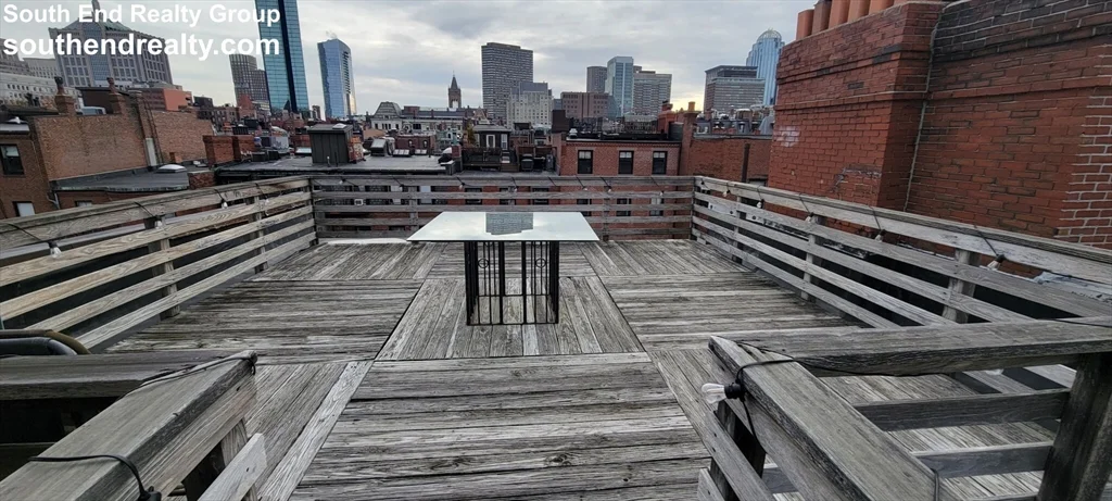 277 Beacon St, Back Bay