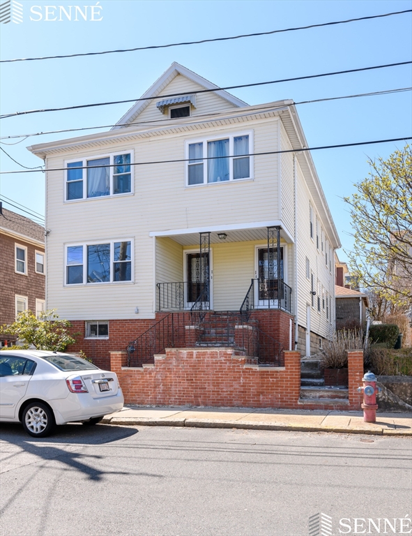 88 Ten Hills Rd, Somerville