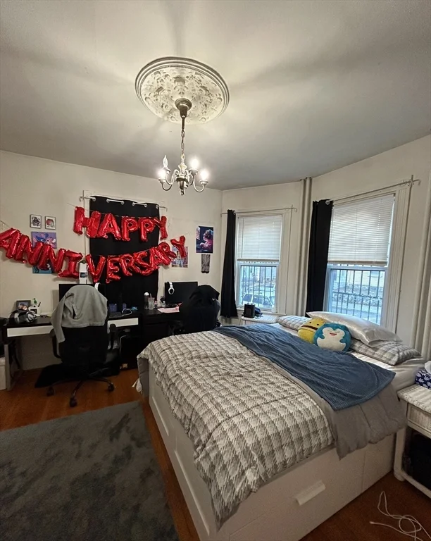 17 Hillside St, Mission Hill