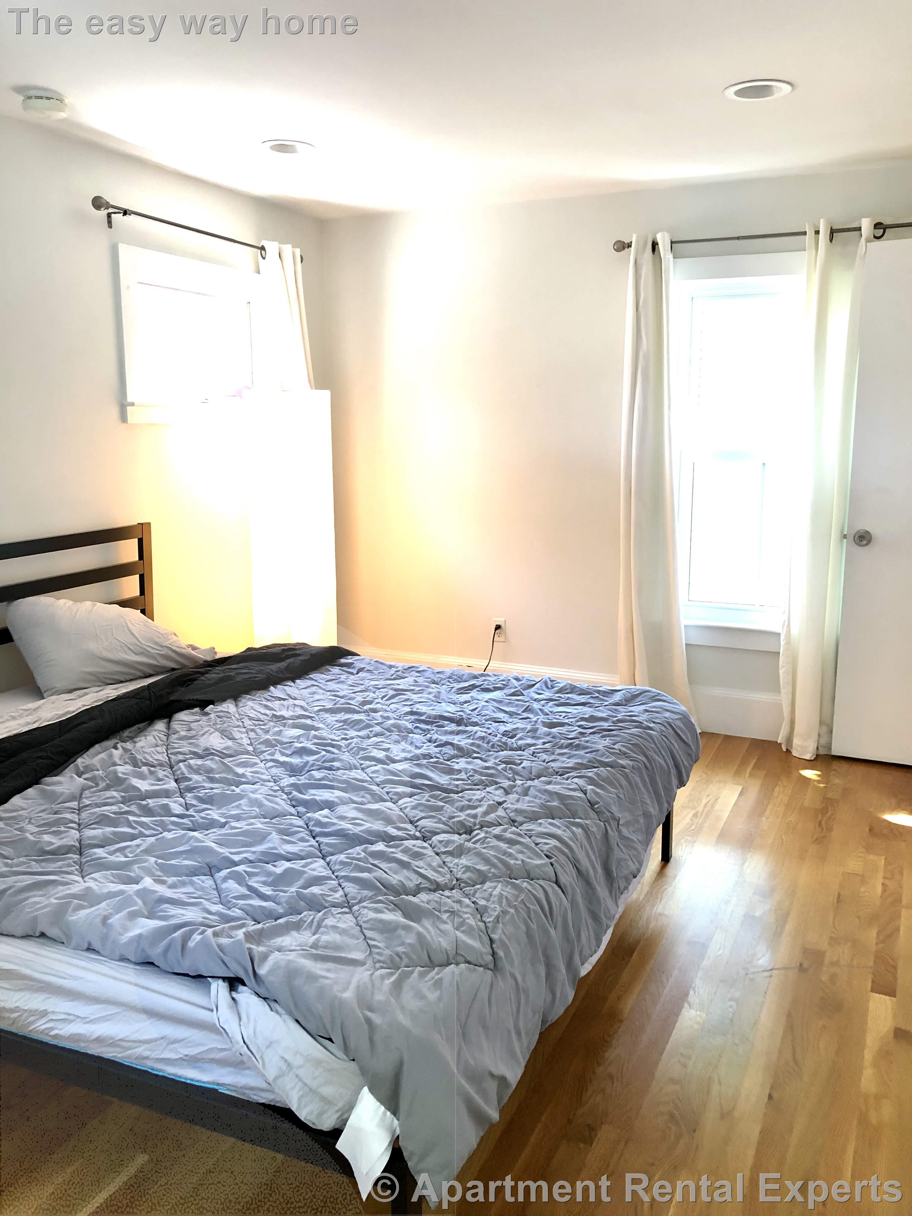 218 Harvard St, Central Square