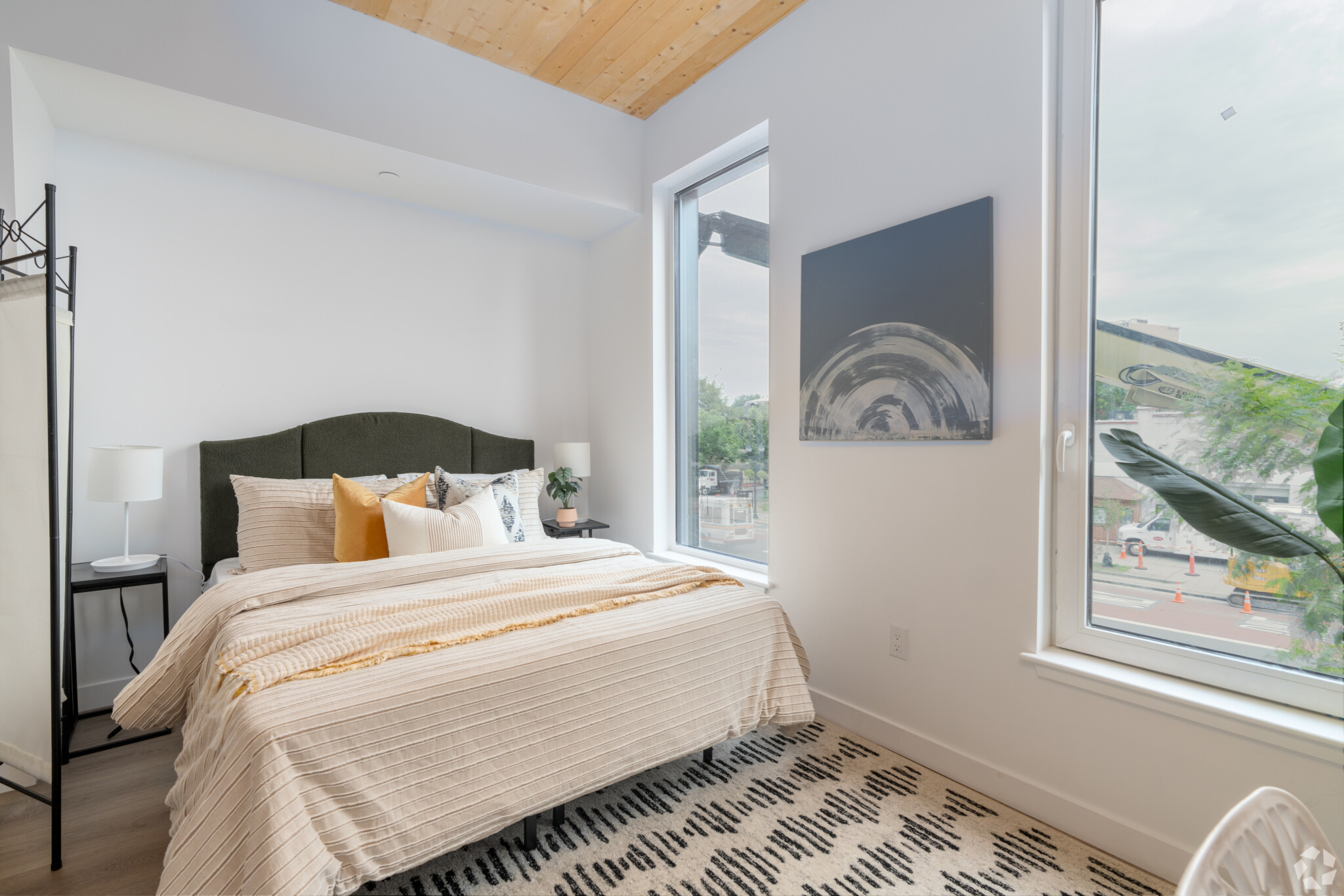 154 Broadway, East Somerville