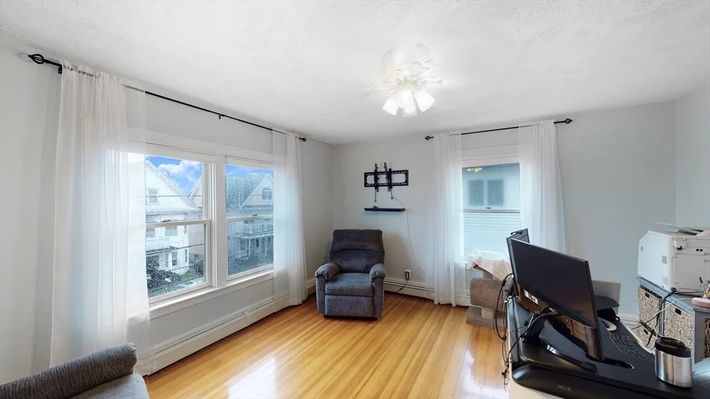 271 River Rd, Winthrop