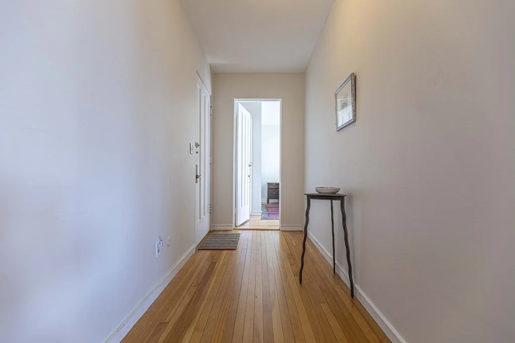 993 Memorial Dr, West Cambridge