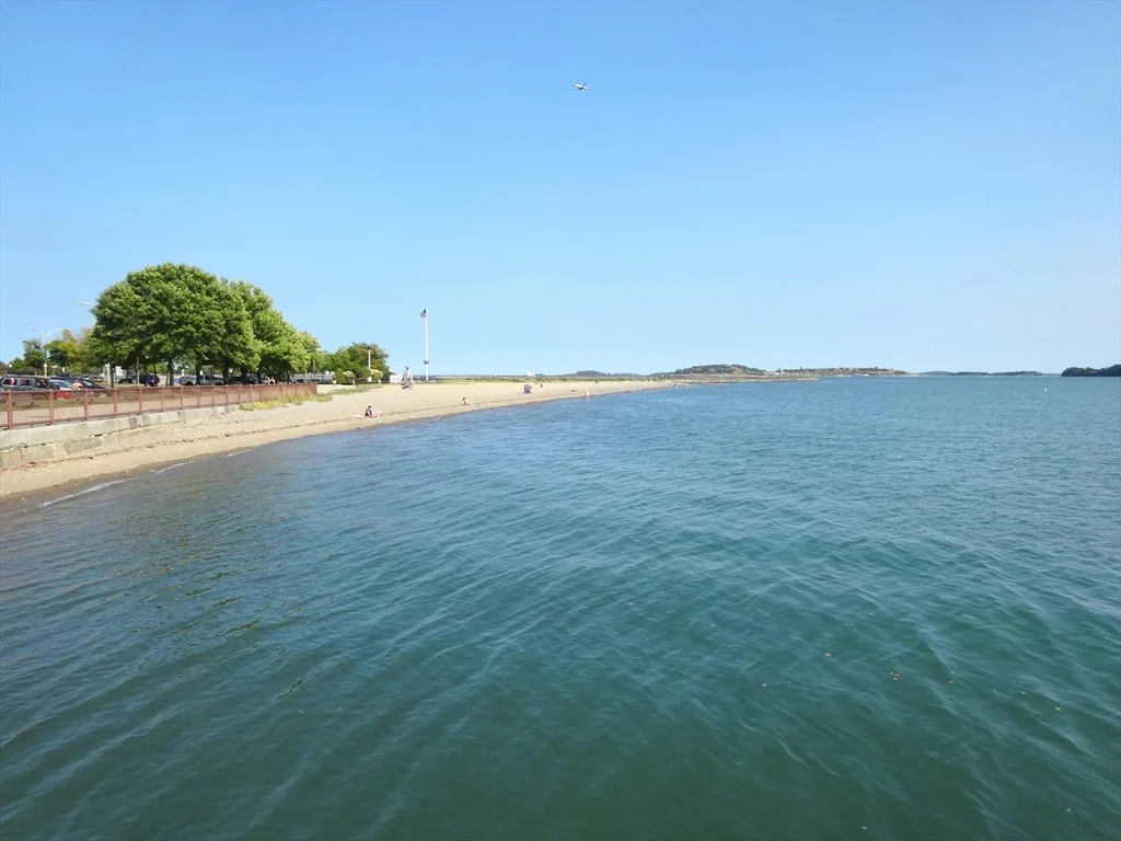 527 East 3rd St, South Boston