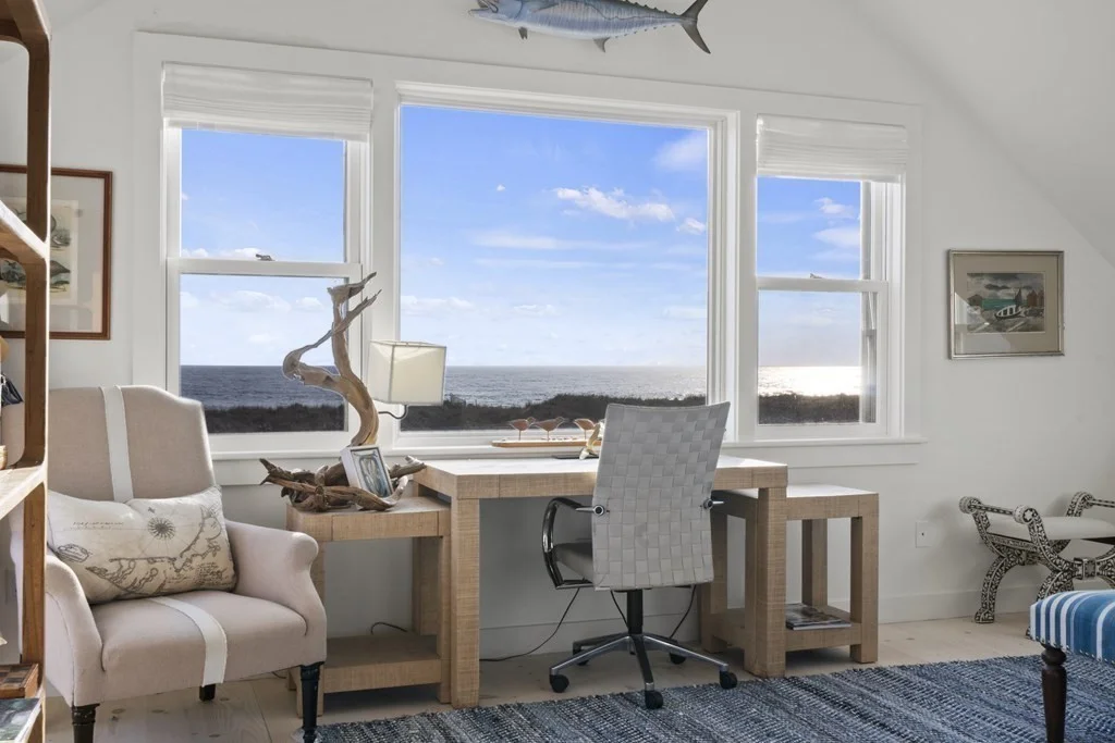 8 Maine Ave, Madaket