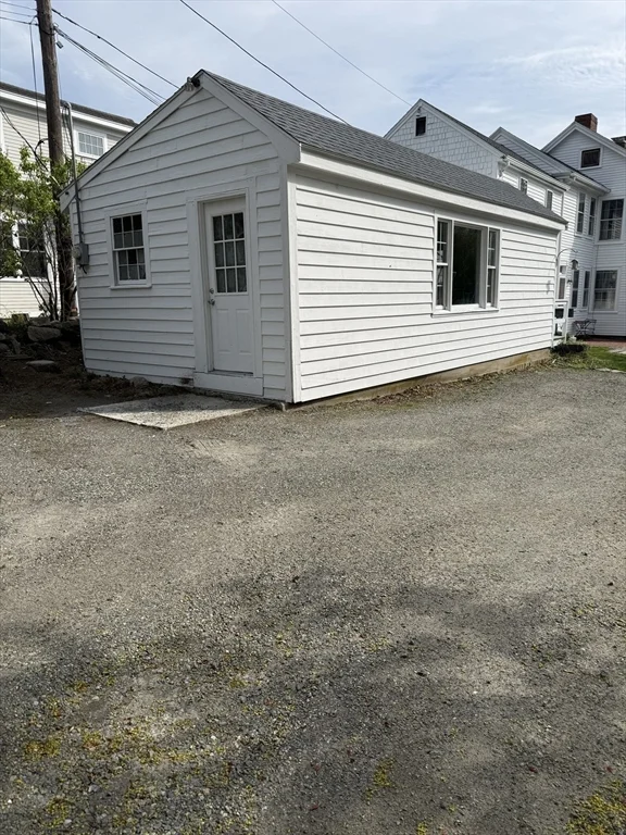 32 Mount Pleasant St, Rockport