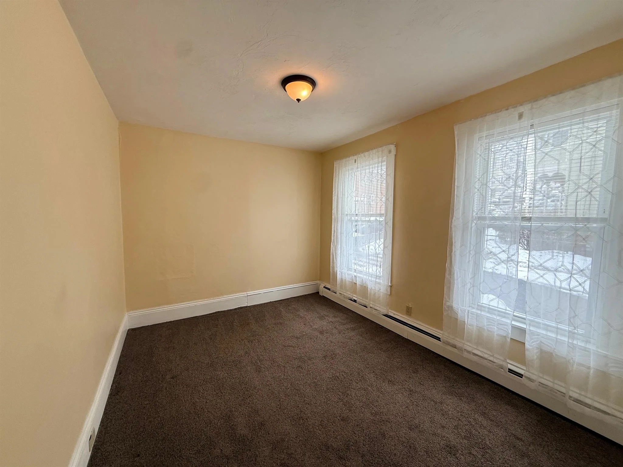 15 Laurel St, Ward Two