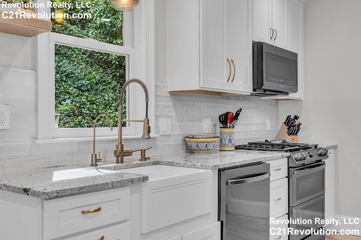 3 bed, 3 bath apartment for rent at 66 Atherton Rd Unit 1, Corey Hill — photo 5 of 28
