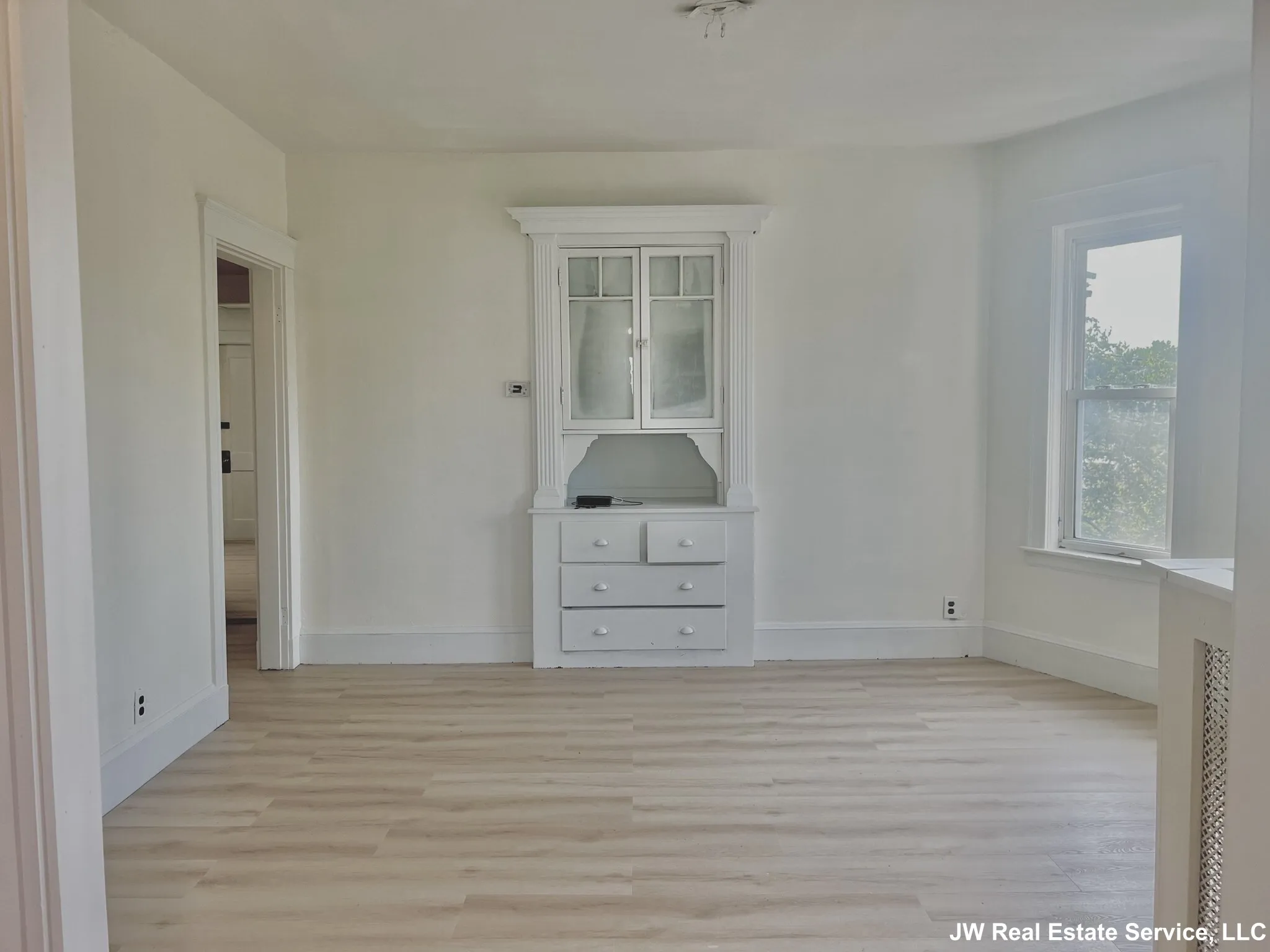 5 Magnus Ave, Ward Two