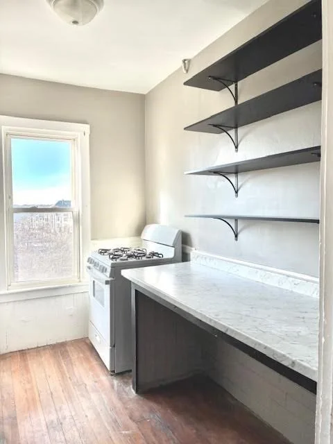 653 Brock Ave, New Bedford